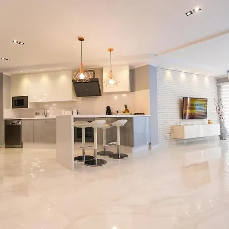 Luxury 2 Bedroom In Cristianos Lejlighed