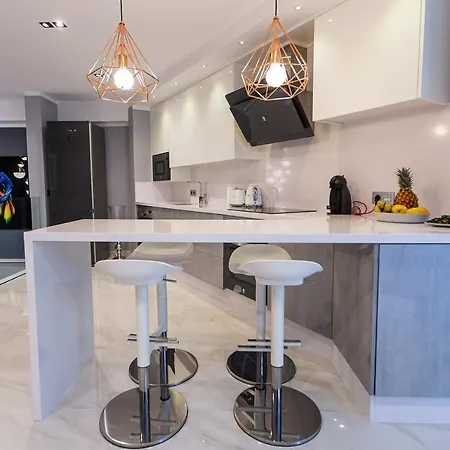 Luxury 2 Bedroom In Cristianos * Los Cristianos (Tenerife)