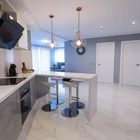Luxury 2 Bedroom In Cristianos Los Cristianos (Tenerife)